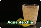 El agua de chía es una bebida tradicional de centroamérica y el sur de México, usada ya por mayas y aztecas. Aquí os dejamos una sencilla receta crudivegana para prepararla. :: receta vegana