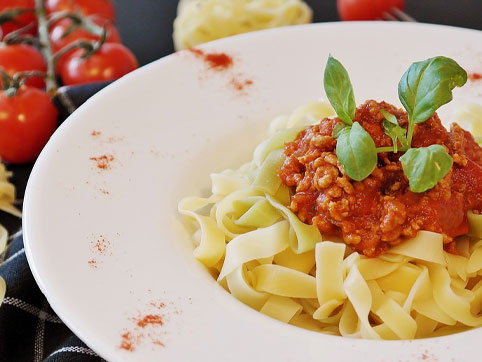 Pasta con salsa boloñesa